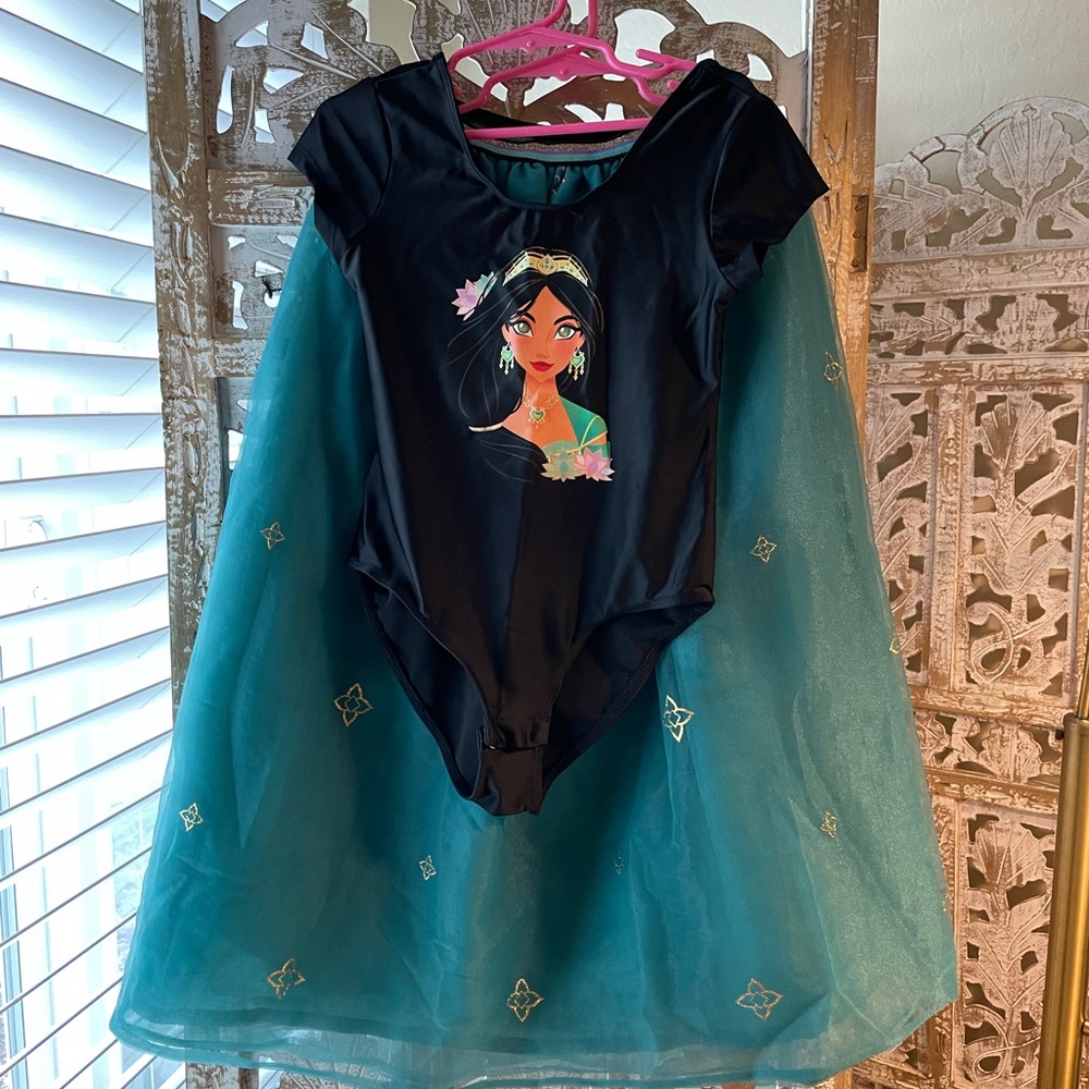 Disney Jasmine pajamas or play outfit